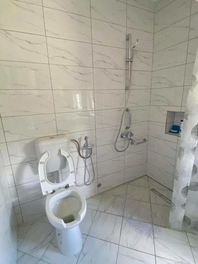 דירות Gusinje Casa Illyria מראה חיצוני תמונה