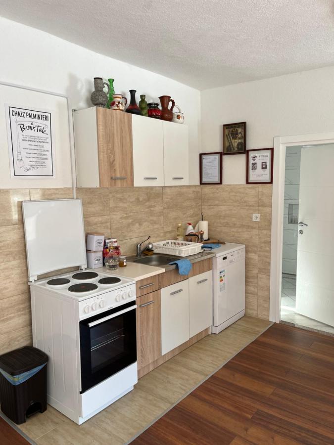 דירות Gusinje Casa Illyria מראה חיצוני תמונה